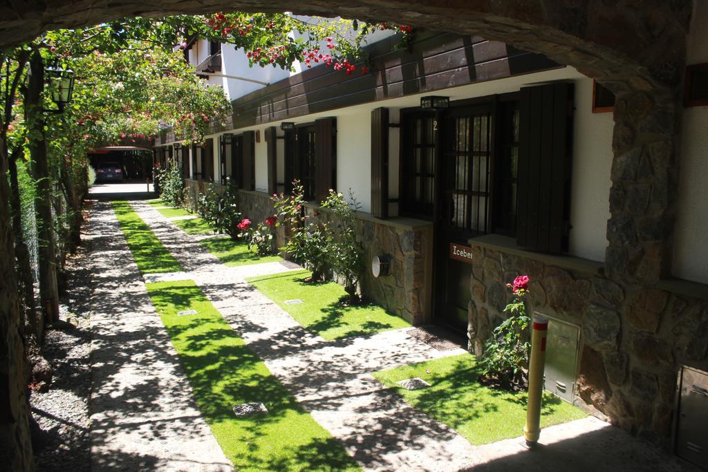 Apart Rose Garden ซาน มาร์ติง เด ลอส อันเดส ภายนอก รูปภาพ